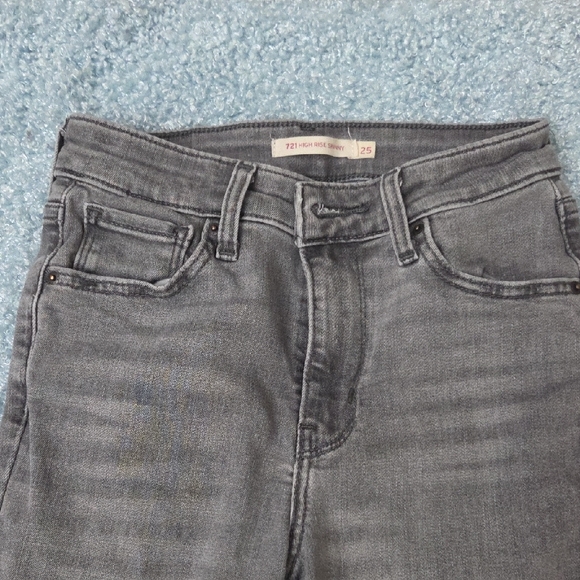 Levi Strauss Skinny High Rise Jeans - Picture 2 of 4